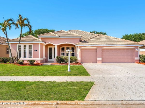 541 Oceanside Boulevard , Indialantic, FL 32903