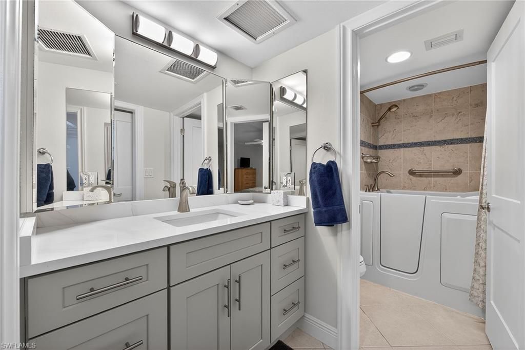 2900 Gulf Shore Blvd N, Unit 110, Naples, FL 34103 Photo