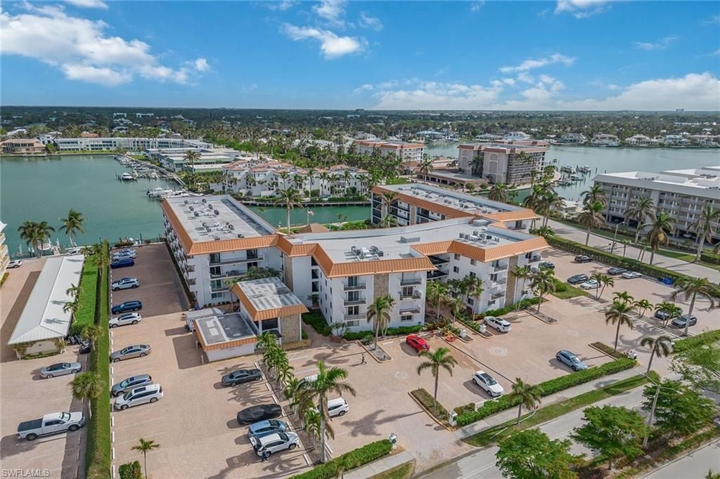 2900 Gulf Shore Blvd N, Unit 110, Naples, FL 34103 Photo