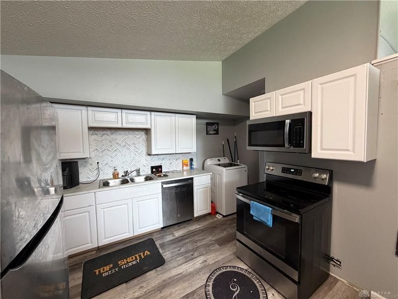 9 Mario Drive, Dayton, OH 45426 Photo 4