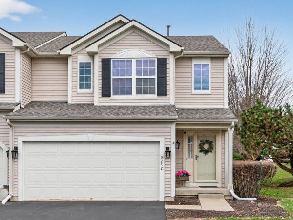 3232 Napa Court, DeKalb, IL 60115