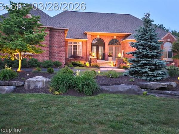 3571 Cedar Brook Drive, Rochester Hills, MI 48309