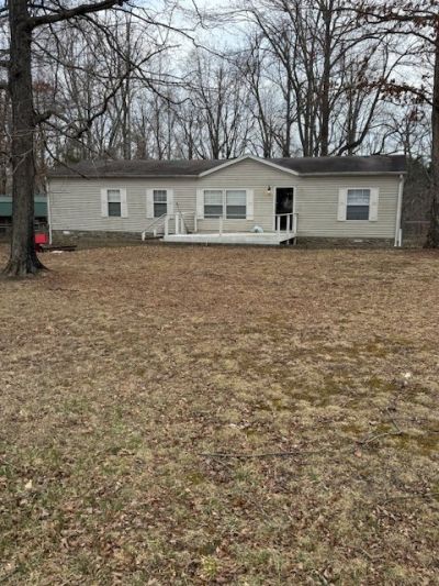 337 Sparrow Rd, Lafayette, TN 37083 Main Photo