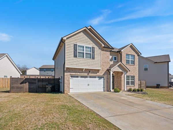 714 Monarchos Bnd , Burns, TN 37029