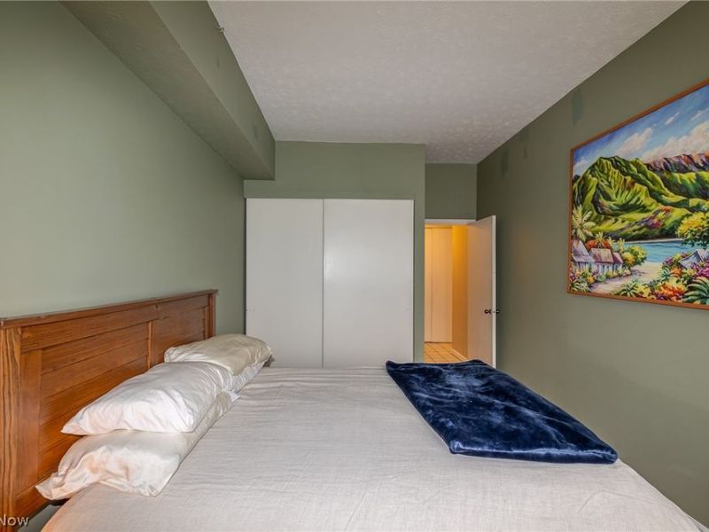 12900 Lake Avenue, Unit 2005, Lakewood, OH 44107 Photo 15