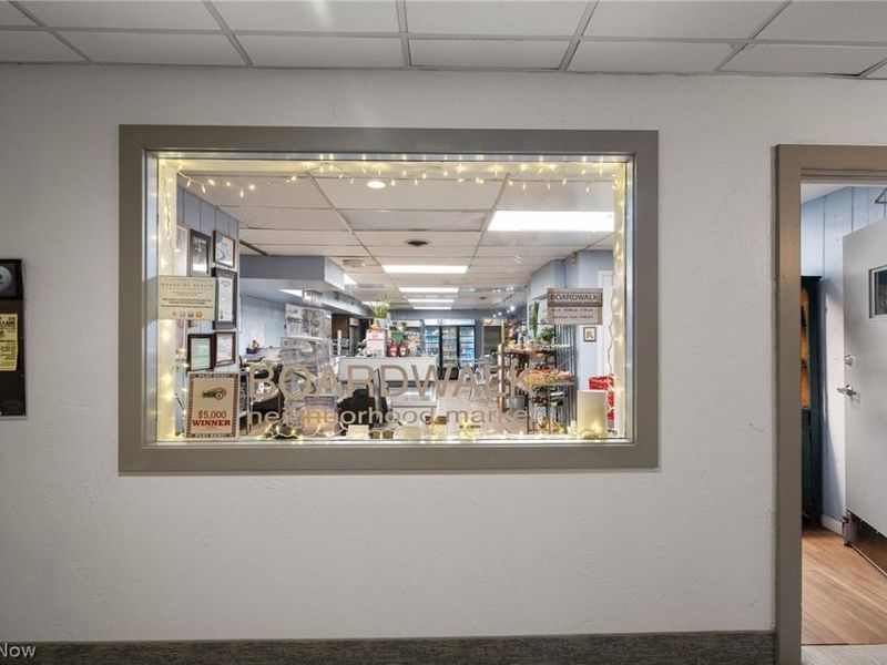 12900 Lake Avenue, Unit 2005, Lakewood, OH 44107 Photo 21