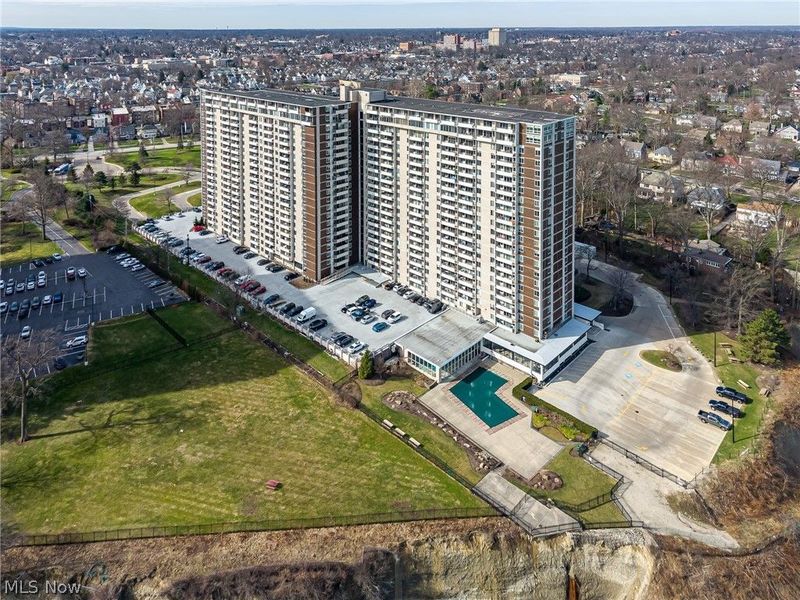 12900 Lake Avenue, Unit 2005, Lakewood, OH 44107 Photo 23