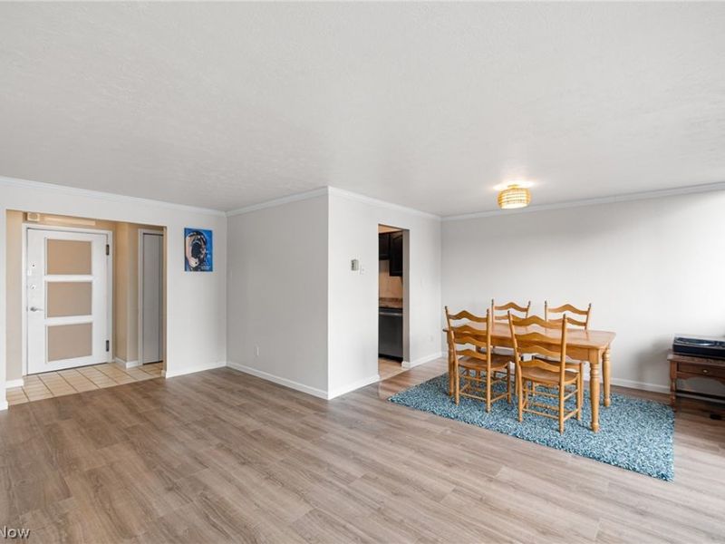 12900 Lake Avenue, Unit 2005, Lakewood, OH 44107 Photo 5