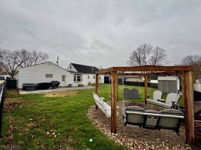 918 15th Street SW, Massillon, OH 44647 Photo 2