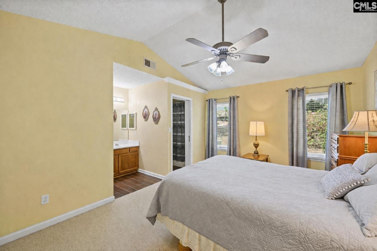 208 Amber Chase Court  Photo 15