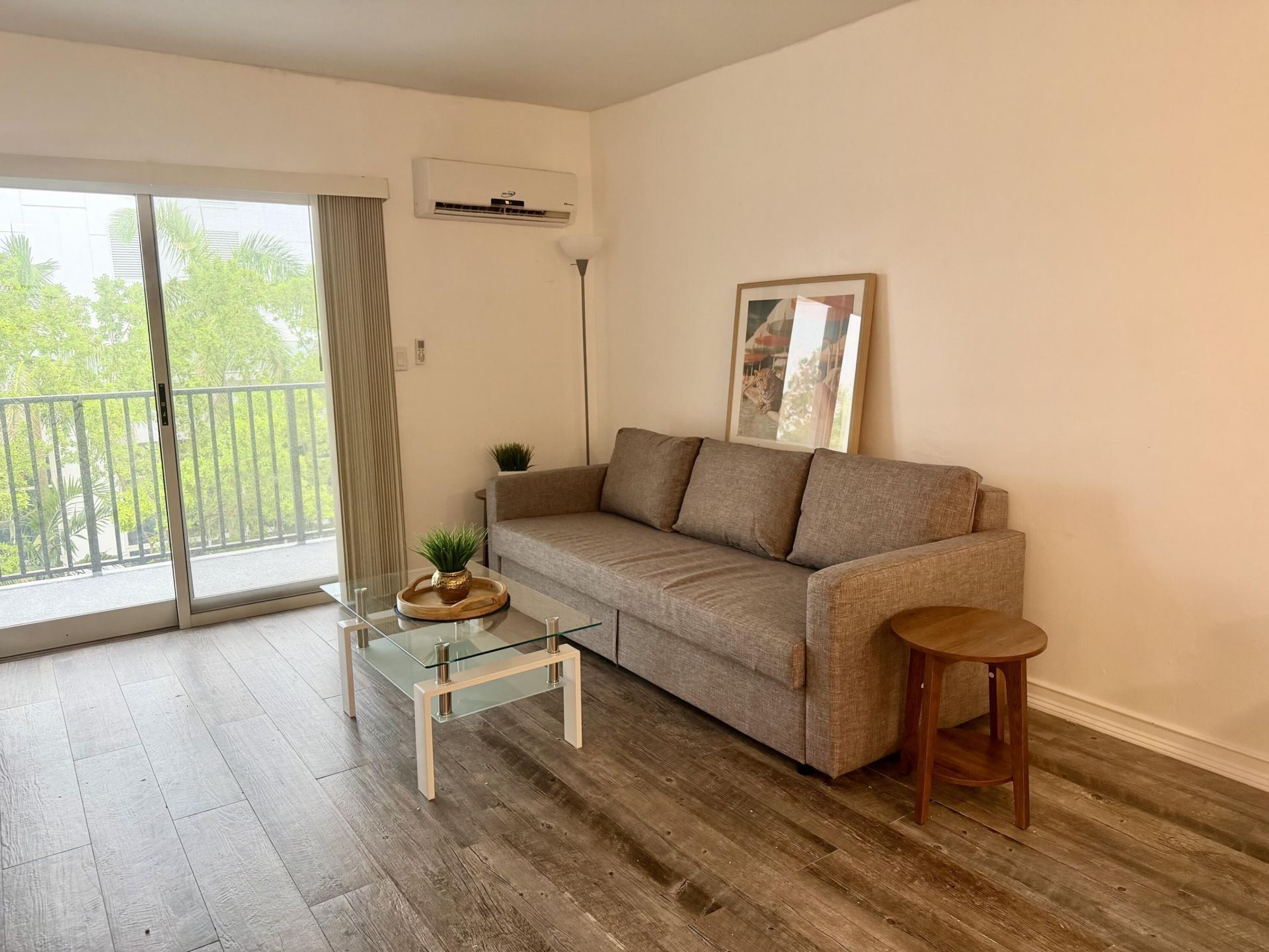 3000 Riomar Street, Unit 410, Fort Lauderdale, FL 33304 Photo