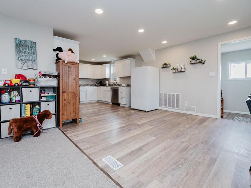 124 W North Street , Vanlue, OH 45890 Photo 7