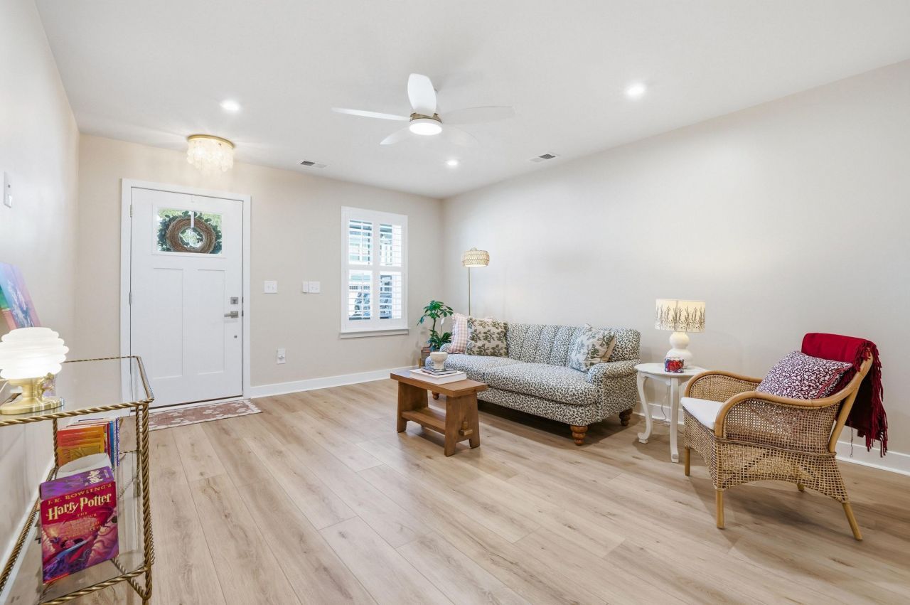 249 Bent Green Ct. Photo 4