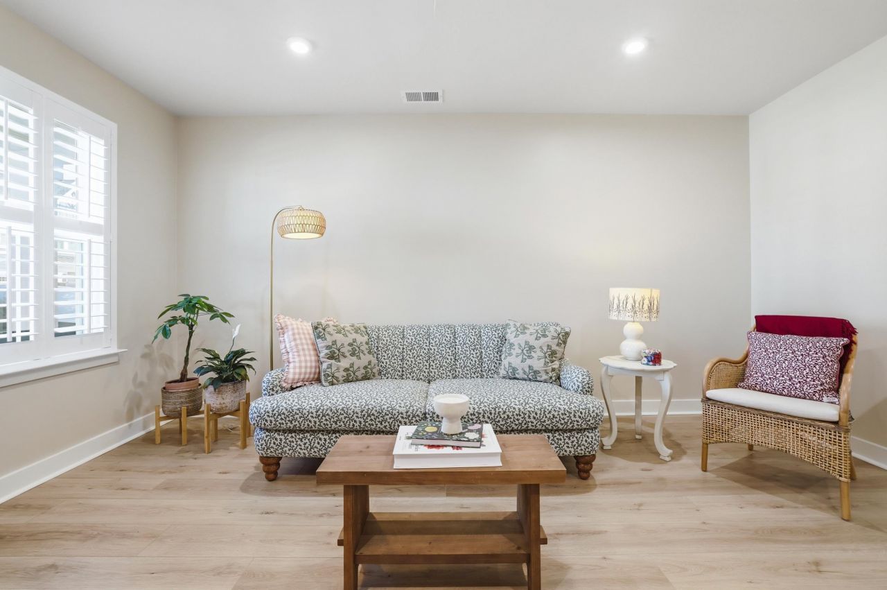 249 Bent Green Ct. Photo 5