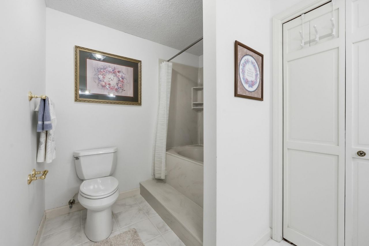 84 Nathan Rd. Photo 40