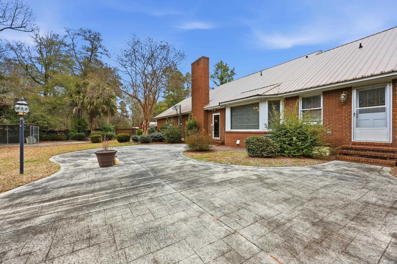 84 Nathan Rd. Photo 52