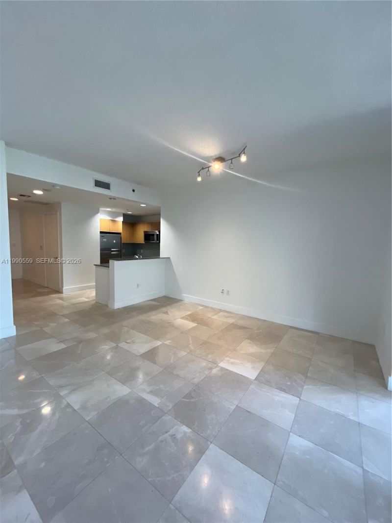 1050 Brickell Av, Unit 1406, Miami, FL 33131 Photo