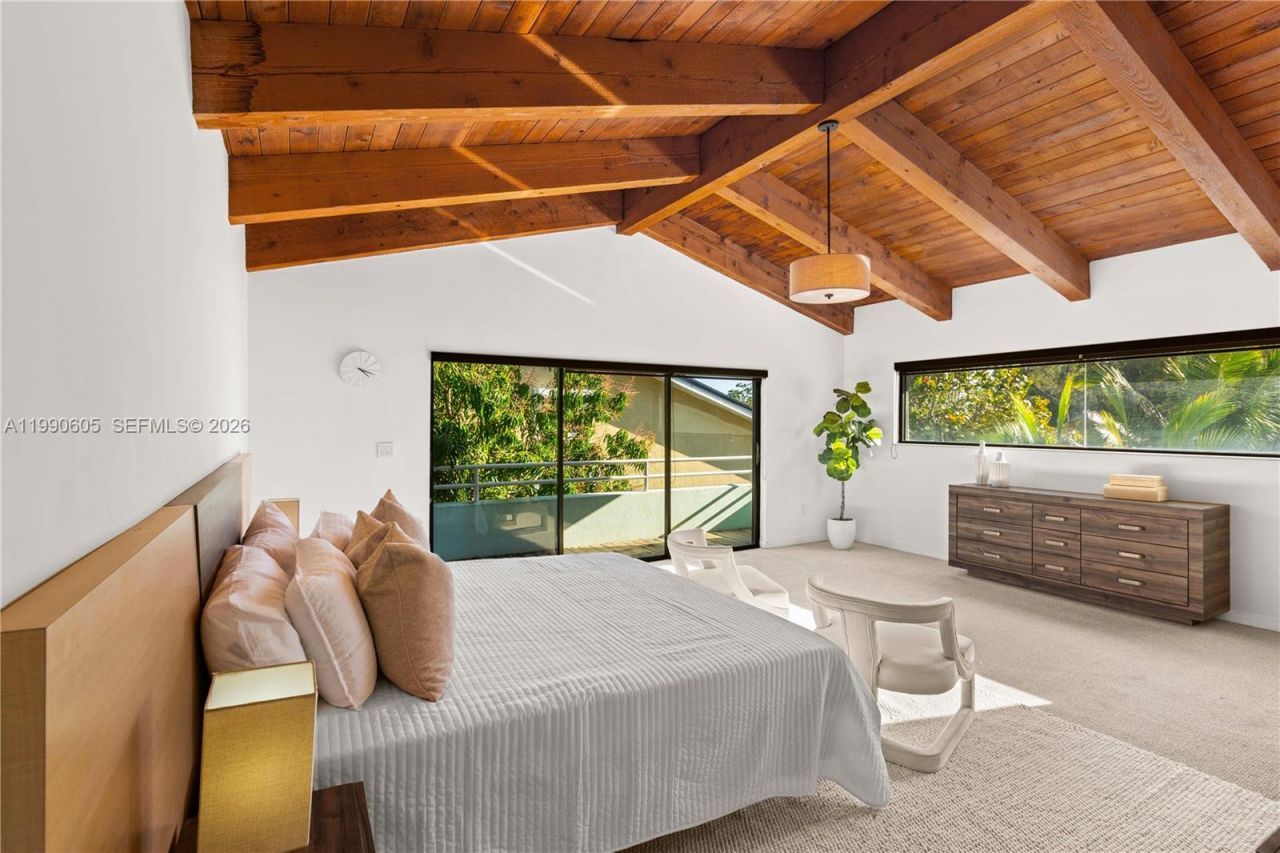 3520 Rockerman Rd, Miami, FL 33133 Photo