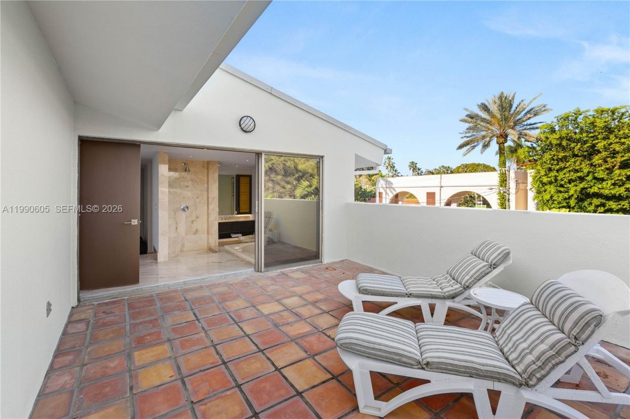 3520 Rockerman Rd, Miami, FL 33133 Photo