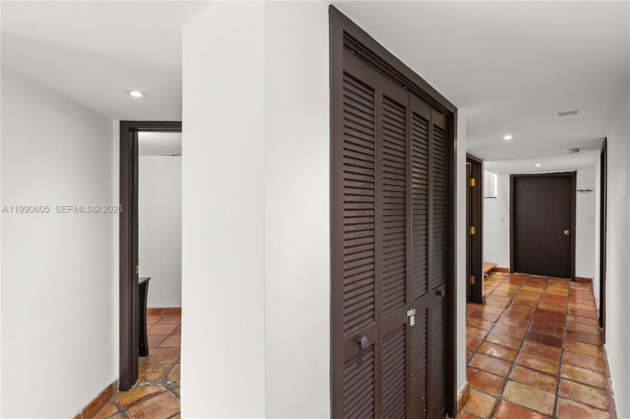 3520 Rockerman Rd, Miami, FL 33133 Photo