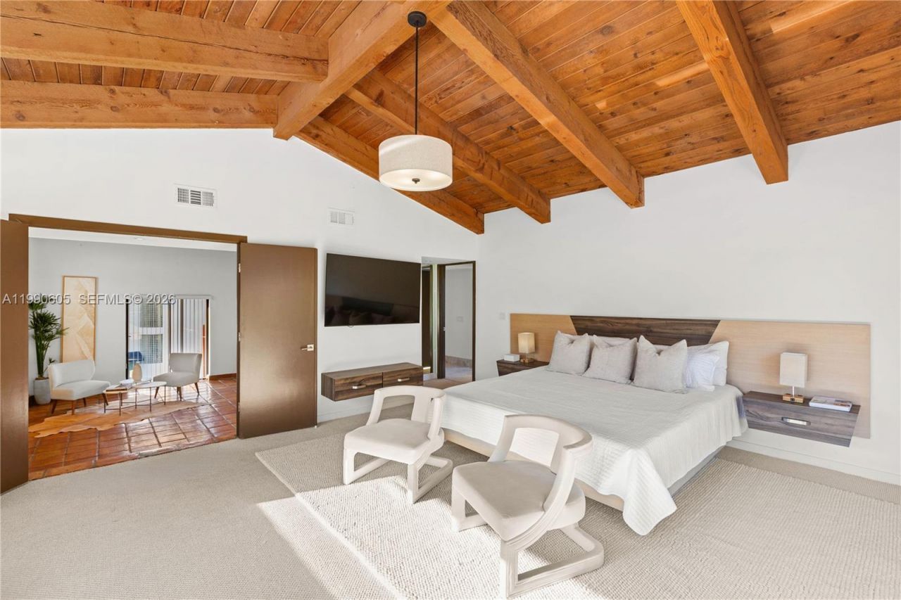 3520 Rockerman Rd, Miami, FL 33133 Photo