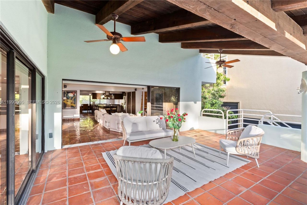 3520 Rockerman Rd, Miami, FL 33133 Photo