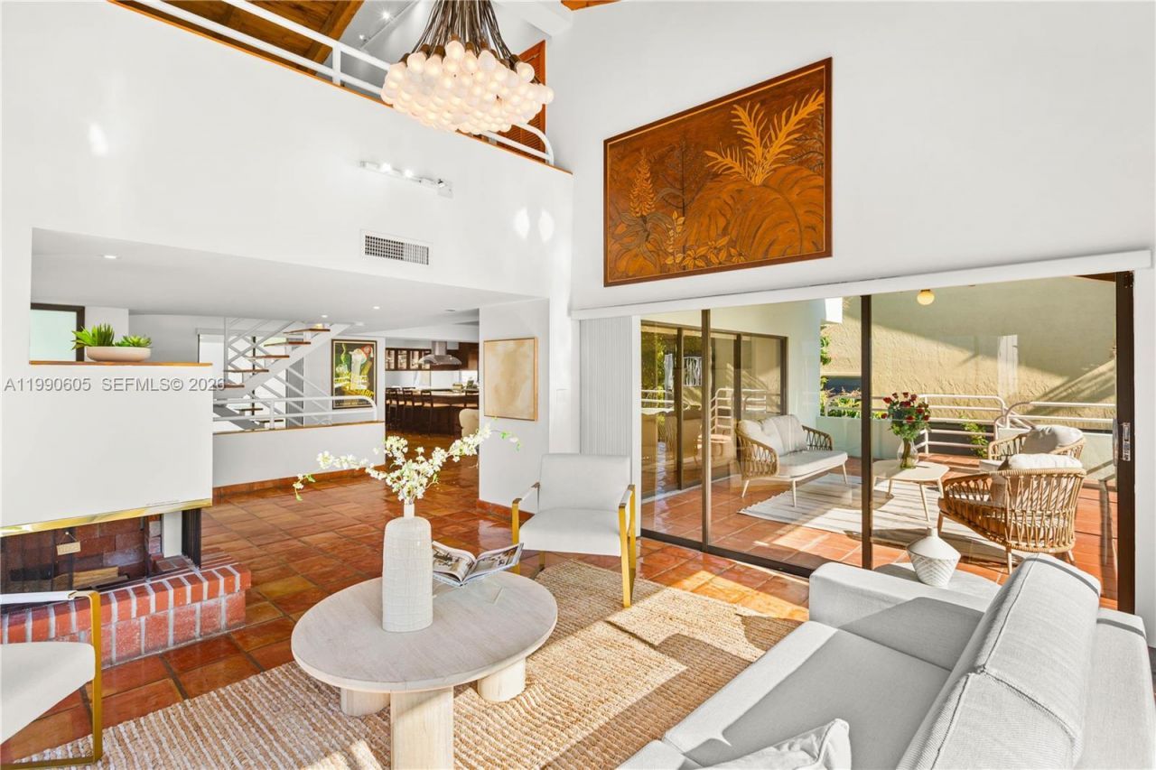 3520 Rockerman Rd, Miami, FL 33133 Photo