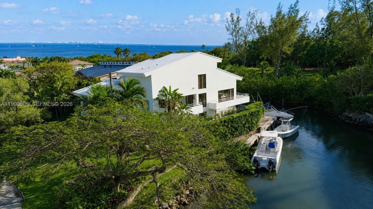 3520 Rockerman Rd, Miami, FL 33133 Photo