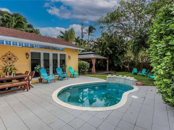 1612 Funston St , Hollywood, FL 33020