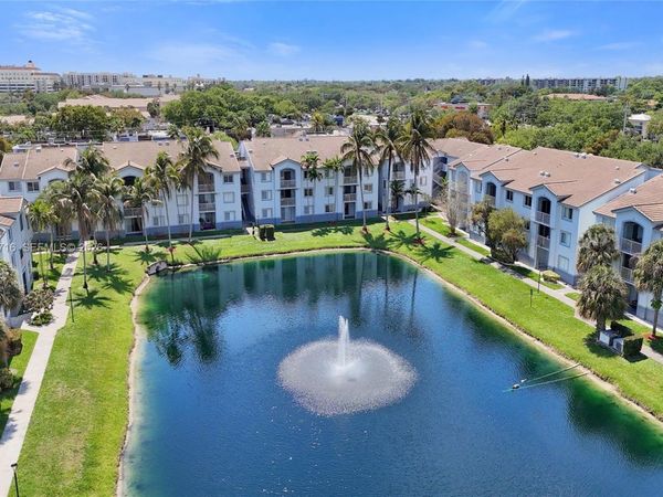 2640 S University Dr, Unit 112, Davie, FL 33328