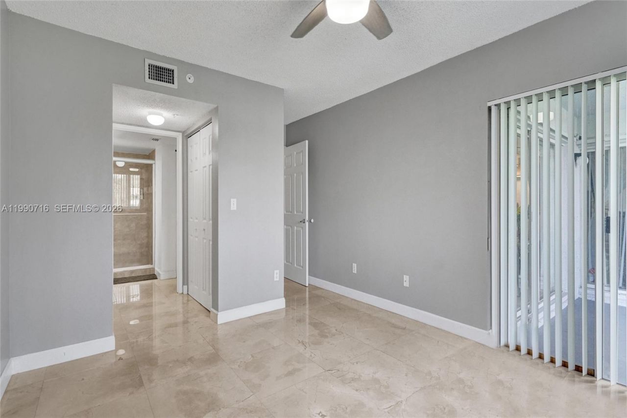 2640 S University Dr, Unit 112, Davie, FL 33328 Photo