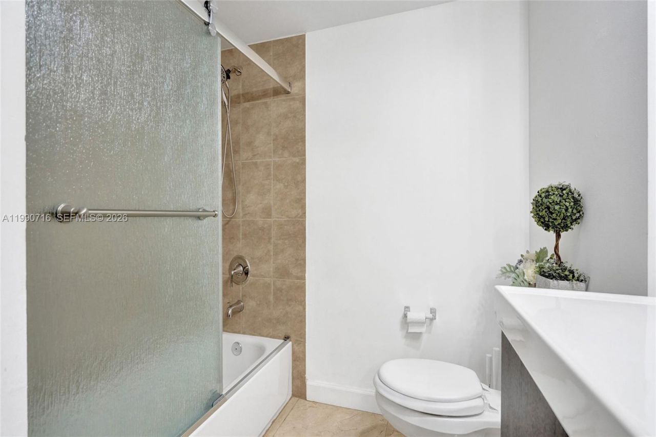 2640 S University Dr, Unit 112, Davie, FL 33328 Photo