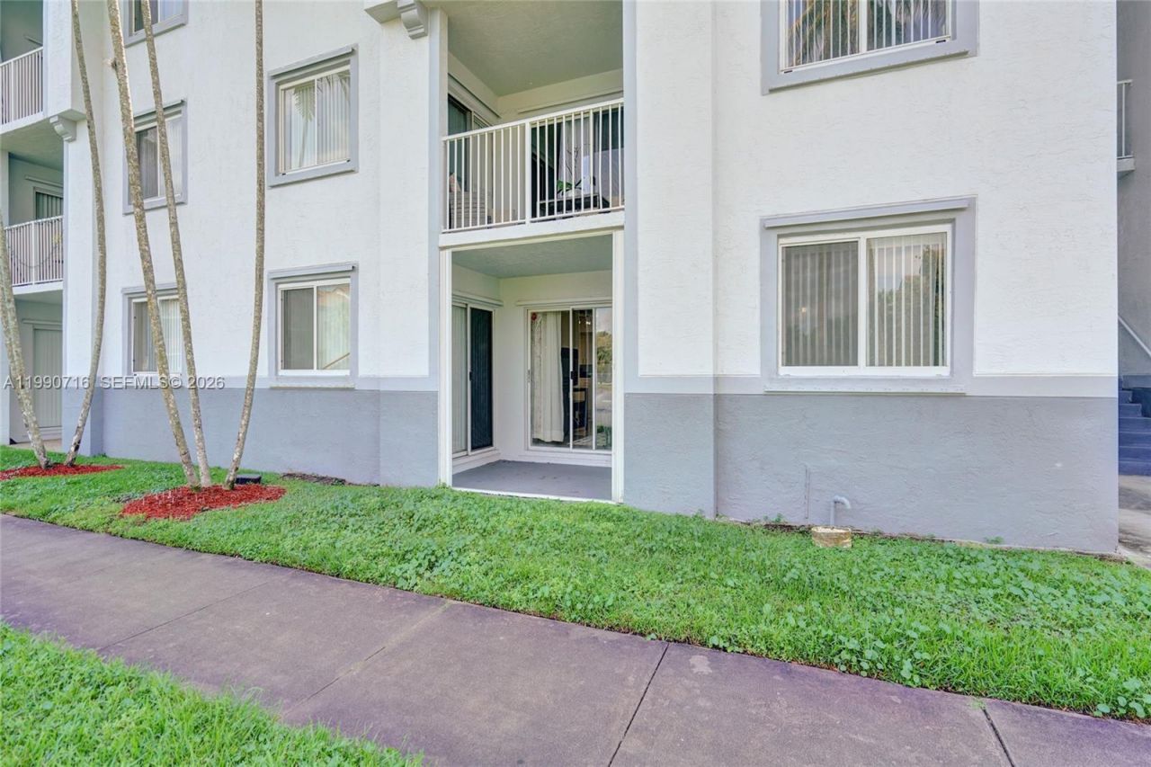 2640 S University Dr, Unit 112, Davie, FL 33328 Photo