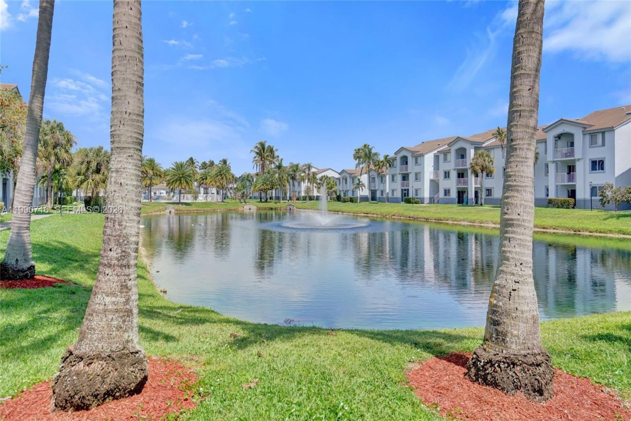 2640 S University Dr, Unit 112, Davie, FL 33328 Photo