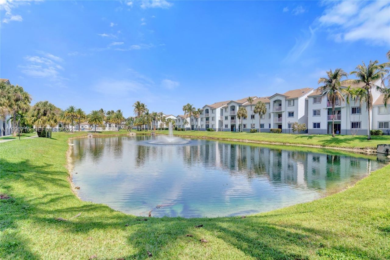 2640 S University Dr, Unit 112, Davie, FL 33328 Photo