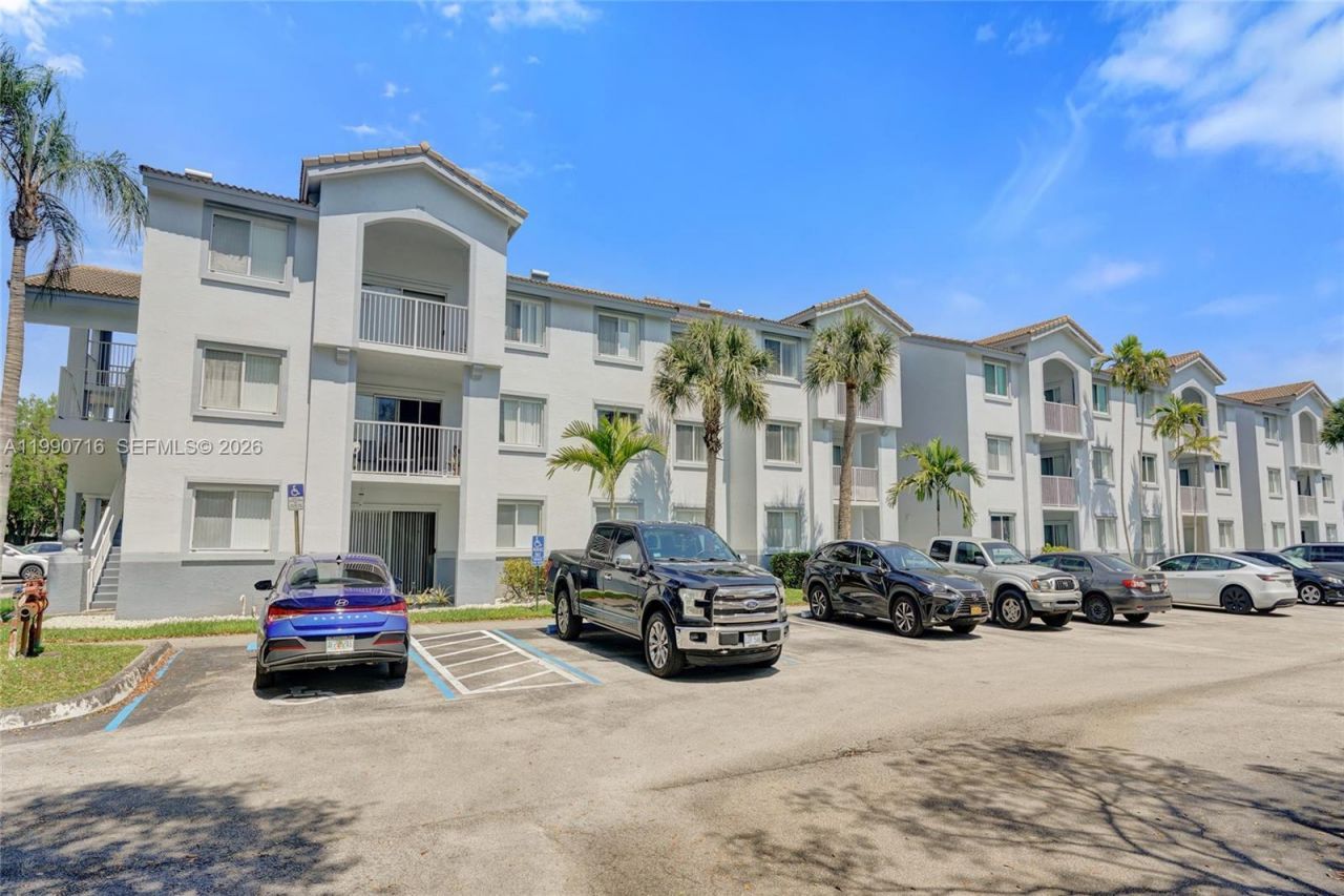 2640 S University Dr, Unit 112, Davie, FL 33328 Photo