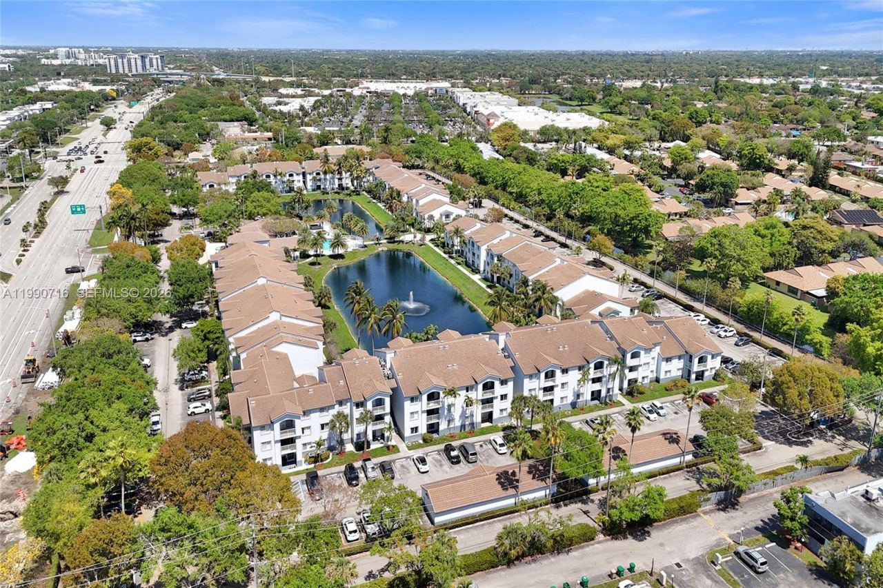 2640 S University Dr, Unit 112, Davie, FL 33328 Photo