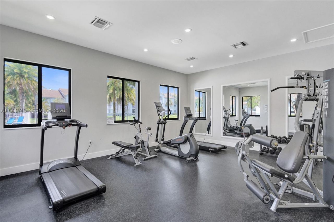 2640 S University Dr, Unit 112, Davie, FL 33328 Photo