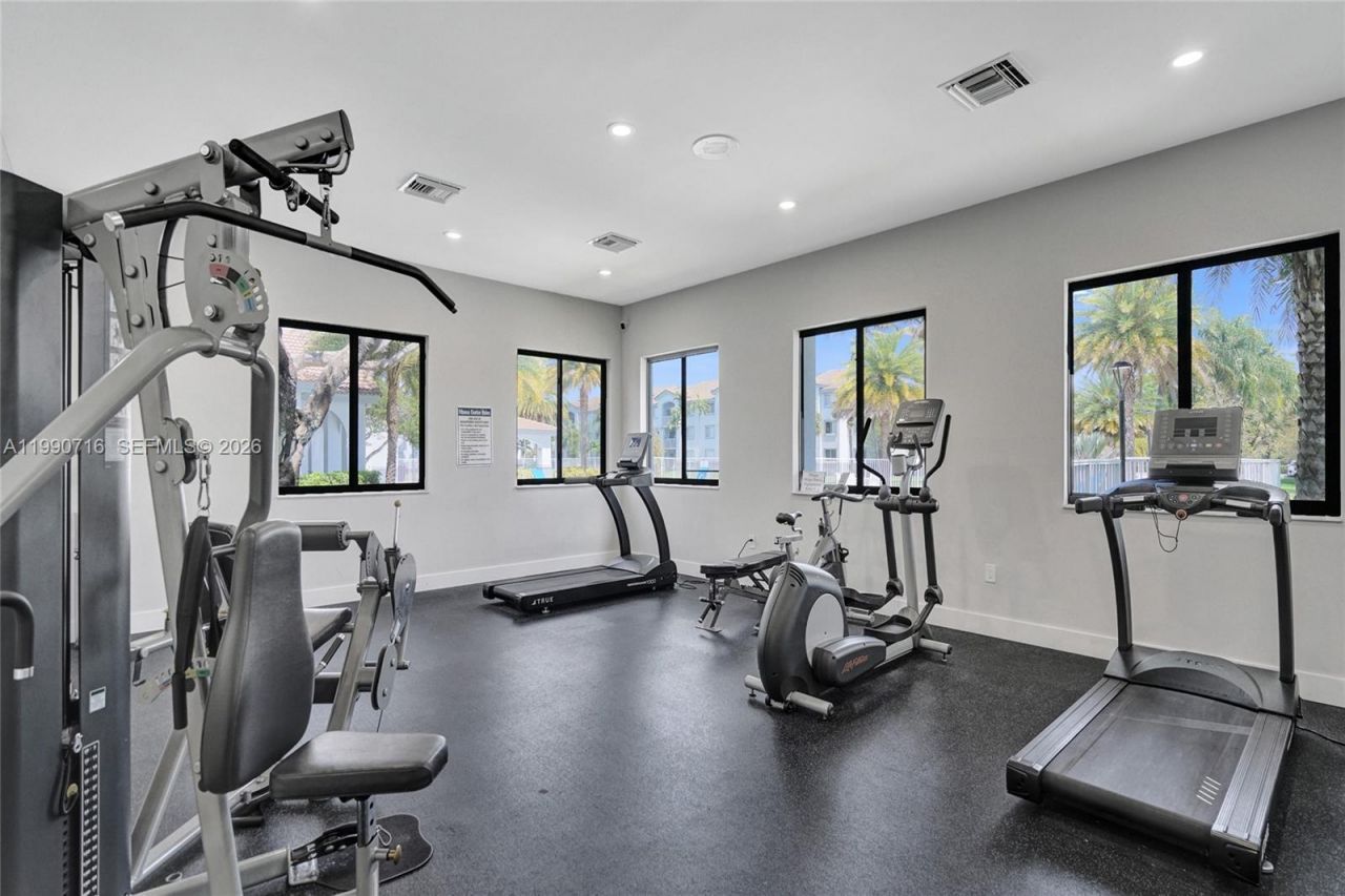 2640 S University Dr, Unit 112, Davie, FL 33328 Photo