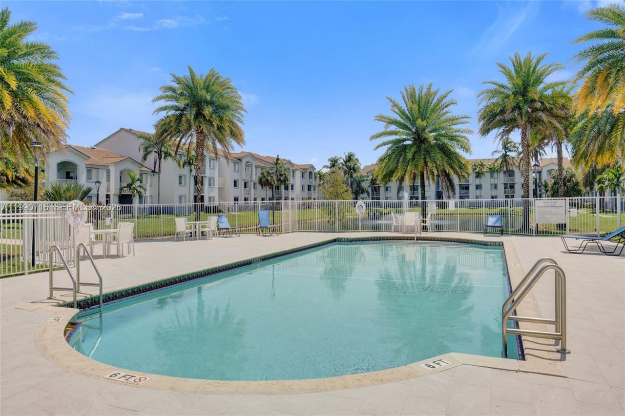 2640 S University Dr, Unit 112, Davie, FL 33328 Photo