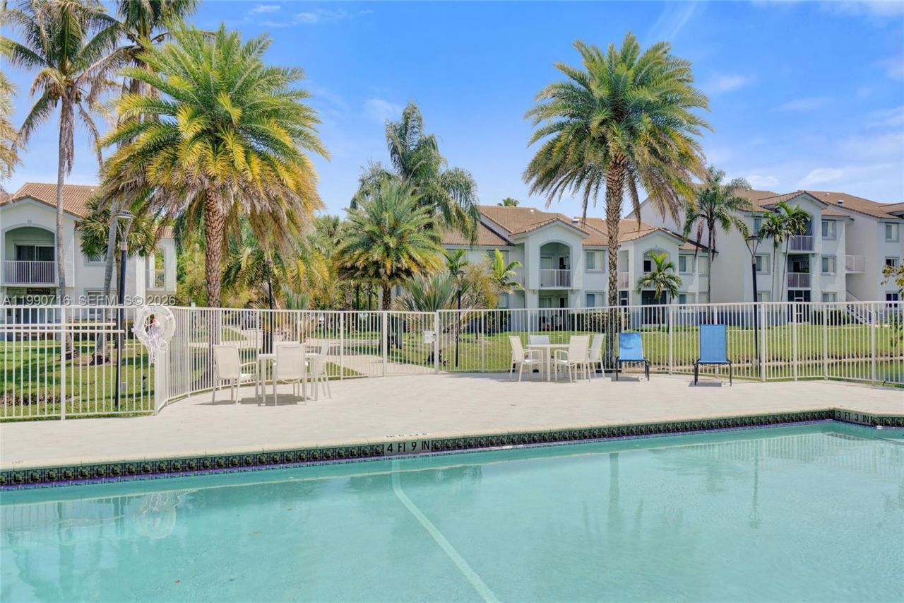 2640 S University Dr, Unit 112, Davie, FL 33328 Photo