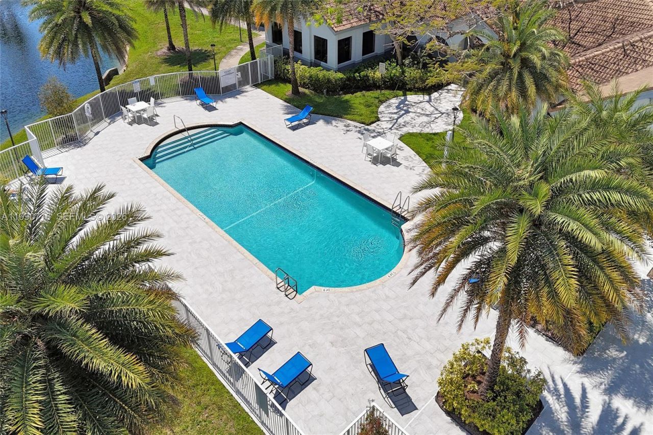 2640 S University Dr, Unit 112, Davie, FL 33328 Photo