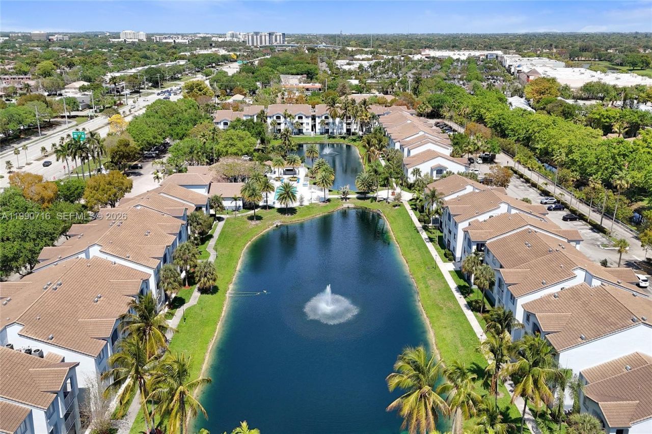 2640 S University Dr, Unit 112, Davie, FL 33328 Photo
