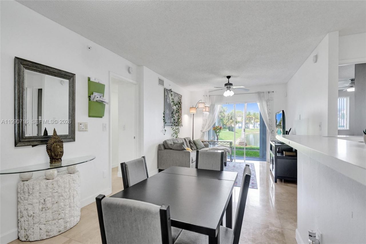 2640 S University Dr, Unit 112, Davie, FL 33328 Photo