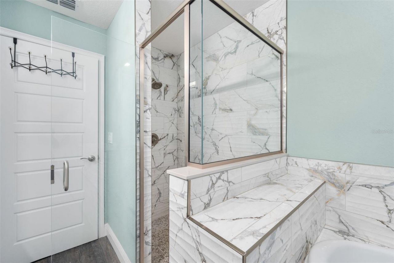 6144 Avenue G , Mc Intosh, FL 32664 Photo