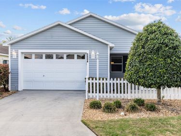 3404 CARRABELLE COURT , THE VILLAGES, FL 32163