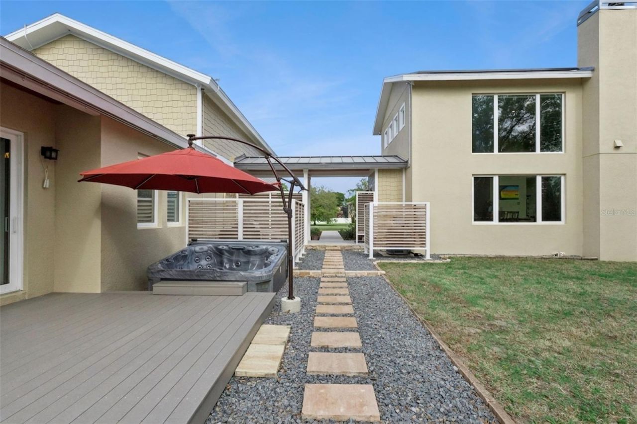 15503 Trotting Horse Lane, Tavares, FL 32778 Photo