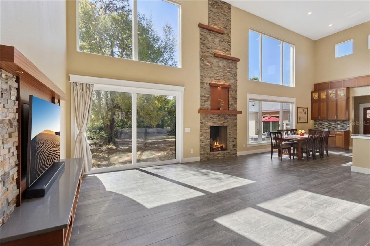 15503 Trotting Horse Lane, Tavares, FL 32778 Photo