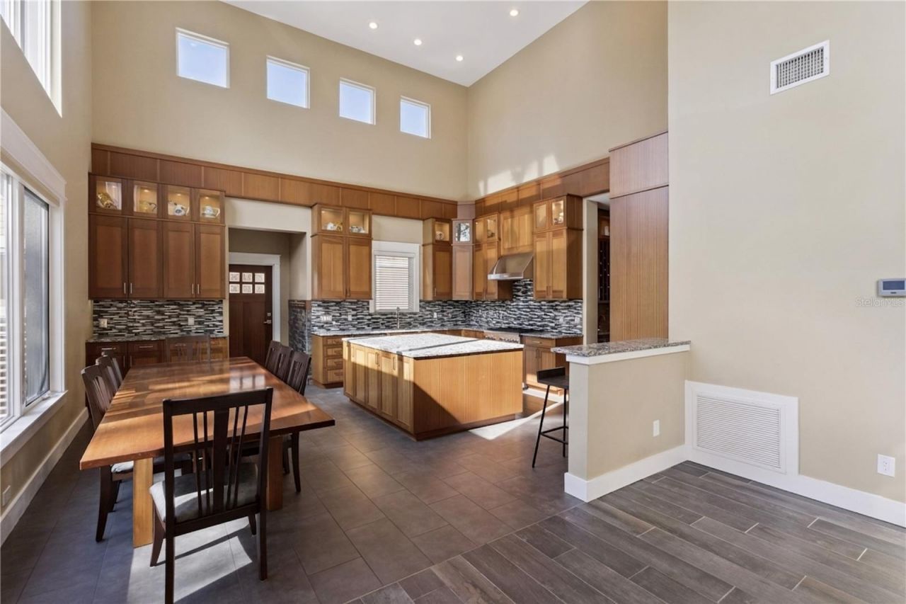 15503 Trotting Horse Lane, Tavares, FL 32778 Photo