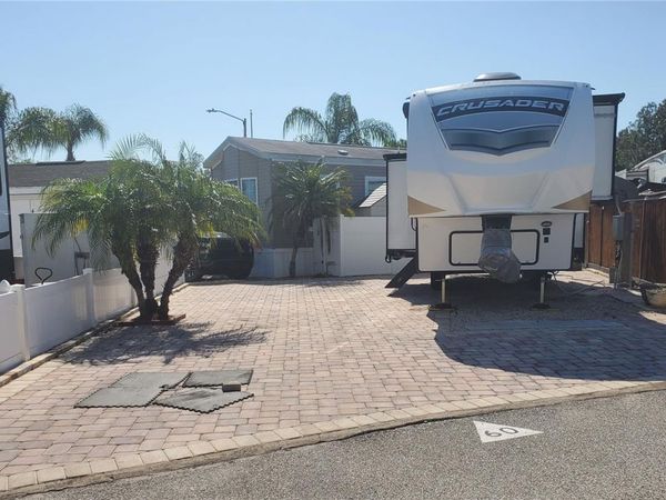 20300 LEONARD ROAD, Unit 60, LUTZ, FL 33558